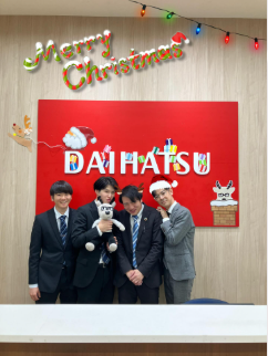 ⋱　【クリスマス装飾】米子店のショールームが華やかにチェンジ！　⋰